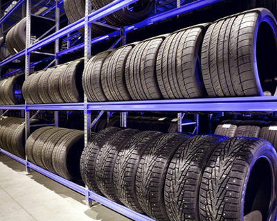 Wir bieten ständig vorrätige, fachgerecht geprüfte Reifen